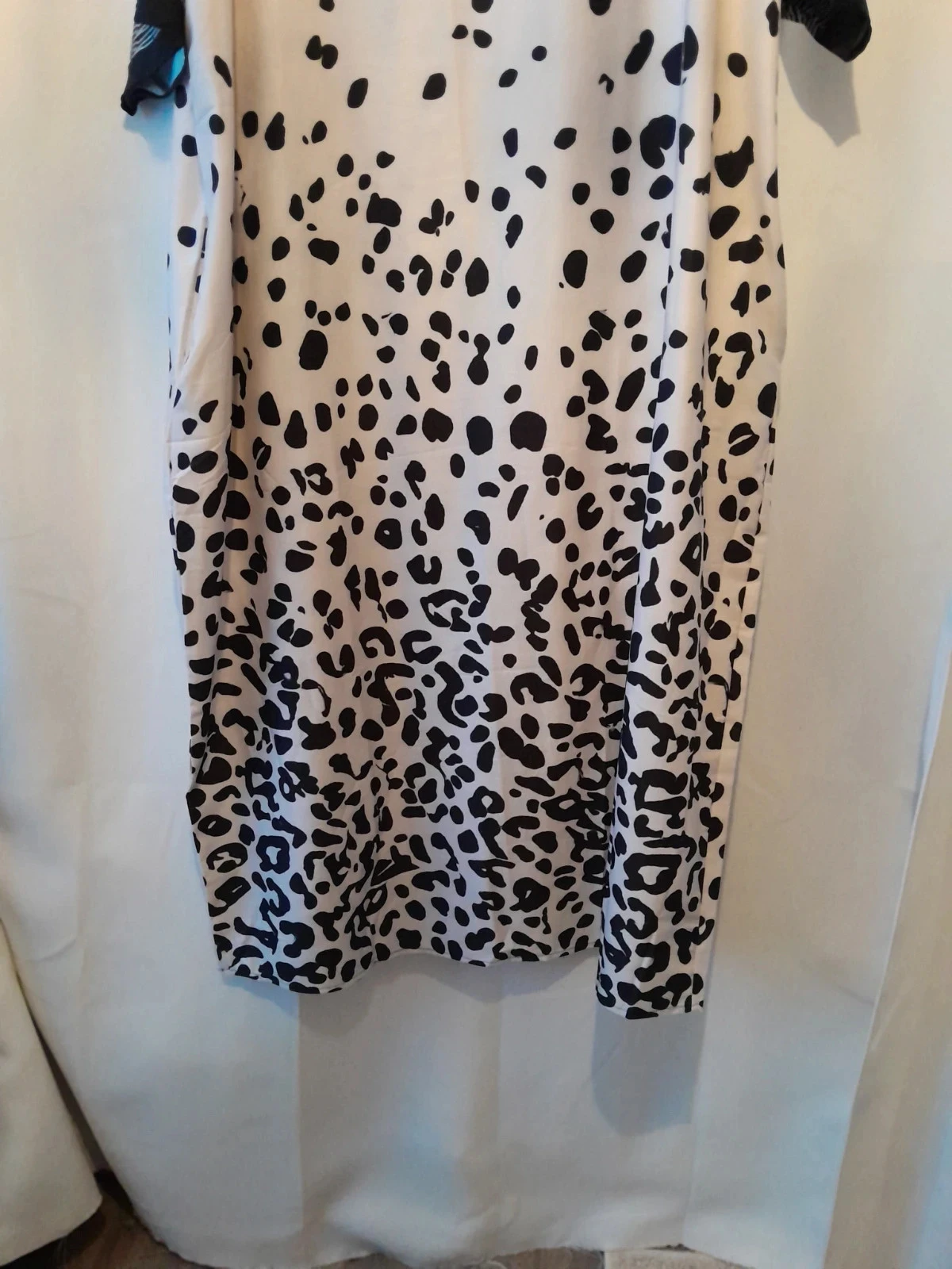 Black and white Dalmatian print flowy kaftan dress - Size 5XL – photo 3